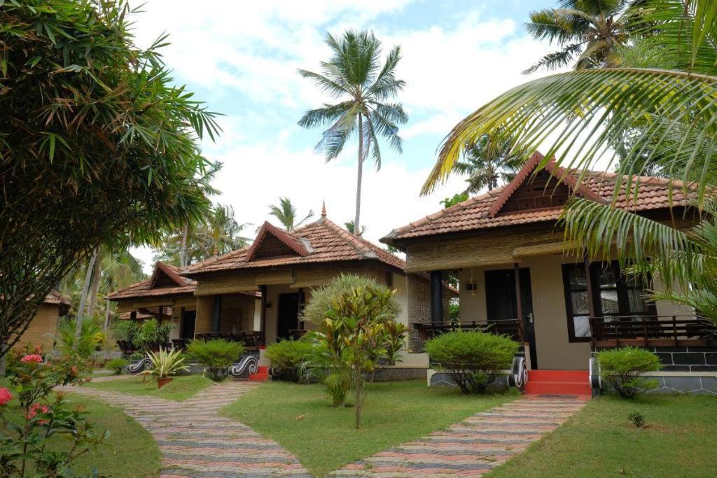 Maadathil Cottages & Beach Resort Varkala Exteriér fotografie