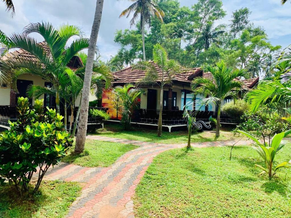 Maadathil Cottages & Beach Resort Varkala Exteriér fotografie